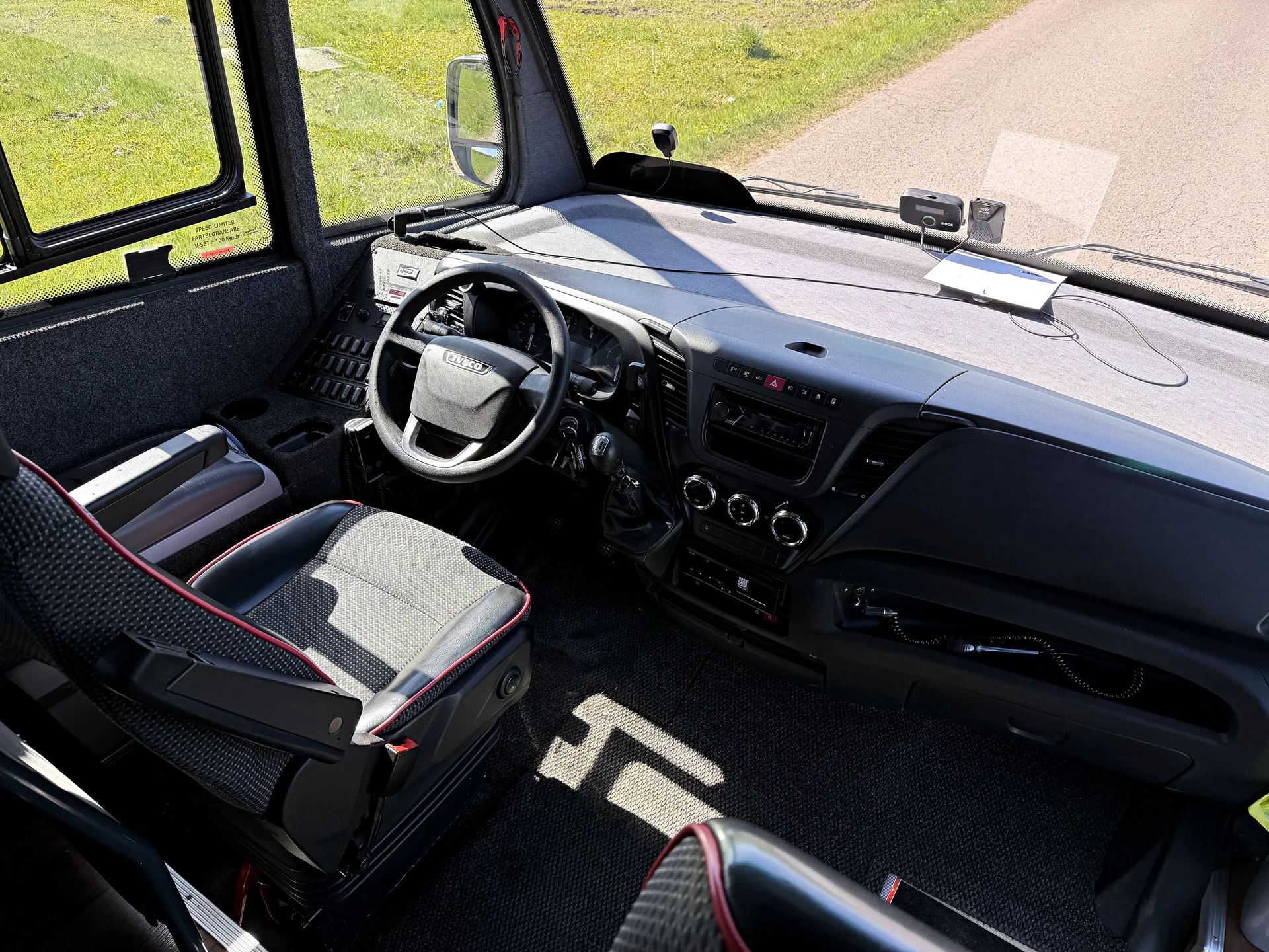 Autokar 30 miejsc — Iveco