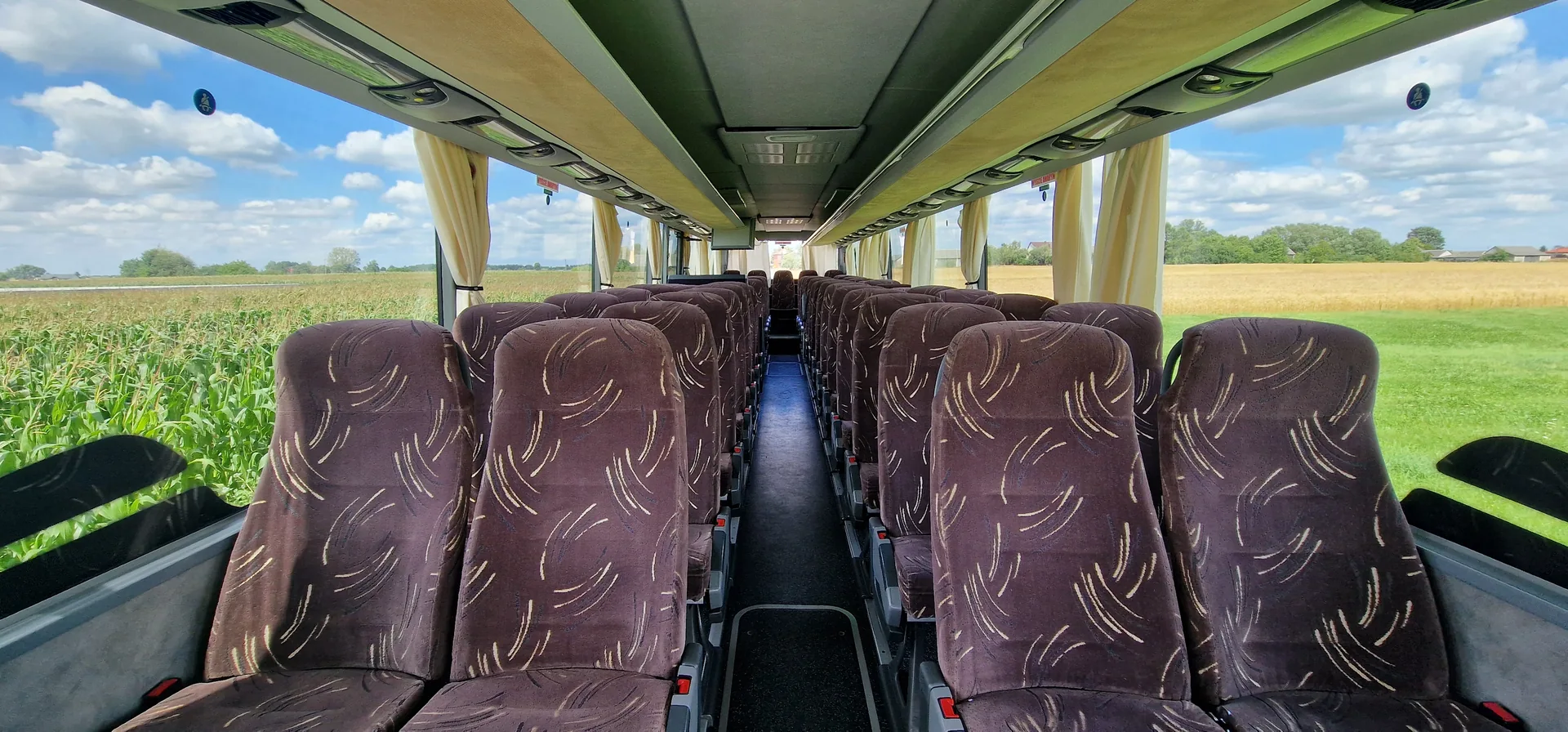 Autokar 55 miejsc — Setra