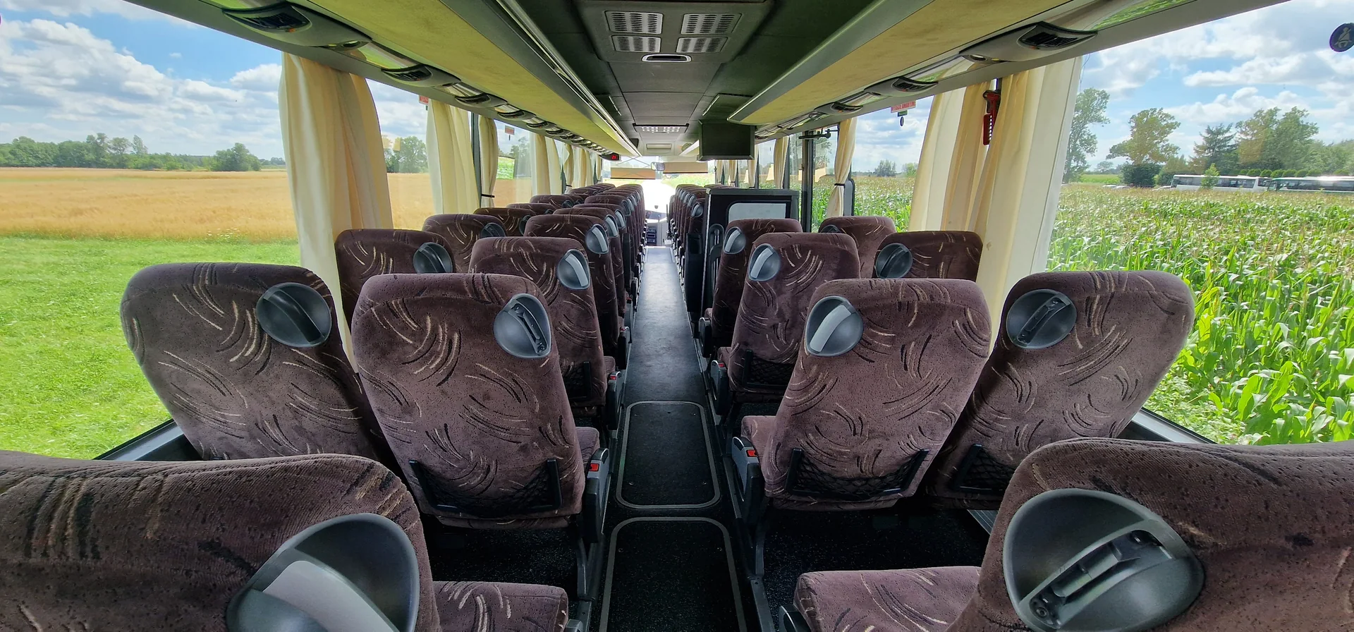 Autokar 55 miejsc — Setra