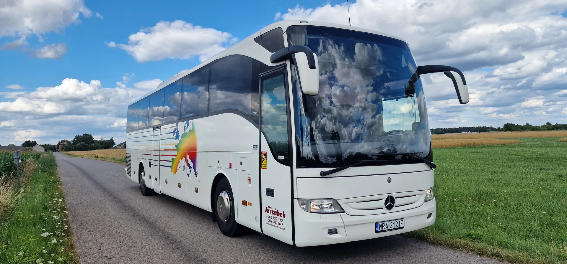 Autokar 57 miejsc — Mercedes (z toaletą)