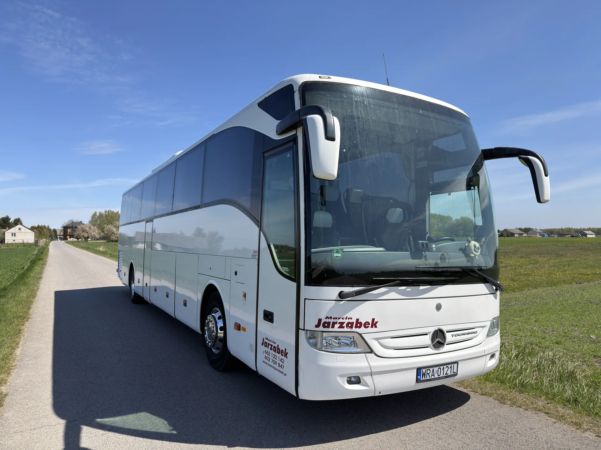 Autokar 60 miejsc — Mercedes