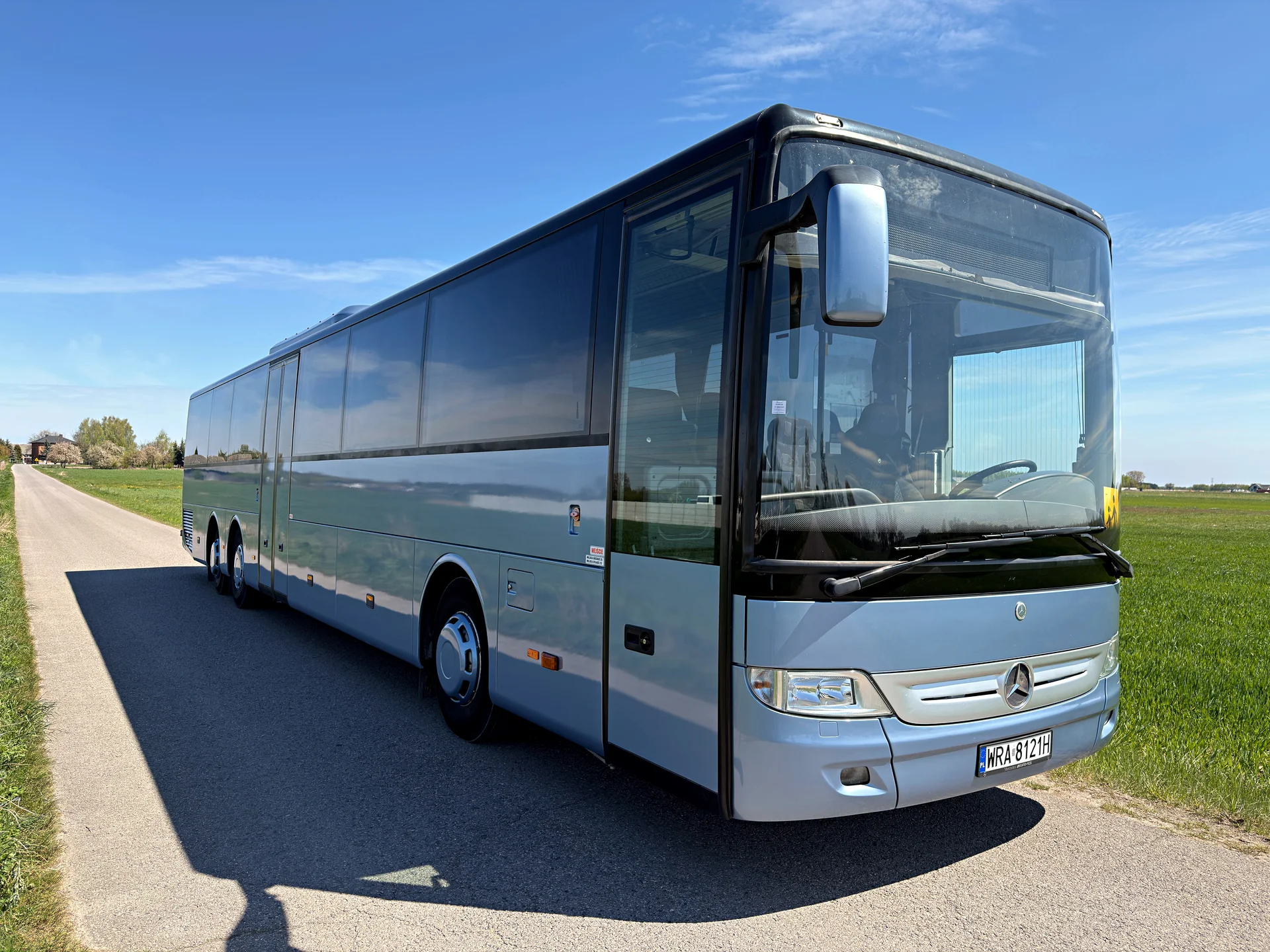 Autokar 70 miejsc — Mercedes